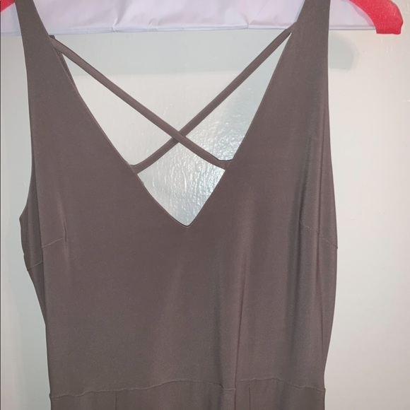 Sexy, Long, Taupe colored Dress with a slit! - Picture 3 of 5